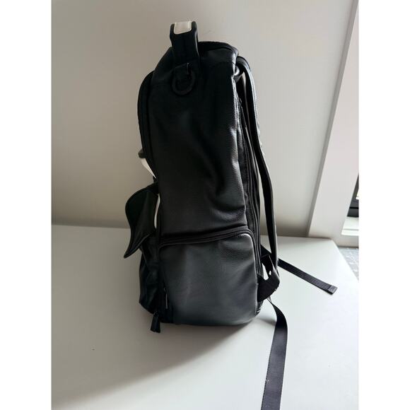 $200 Itzy Ritzy Diaper Backpack - Black White - Picture 7 of 11
